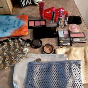 Makeup bundle